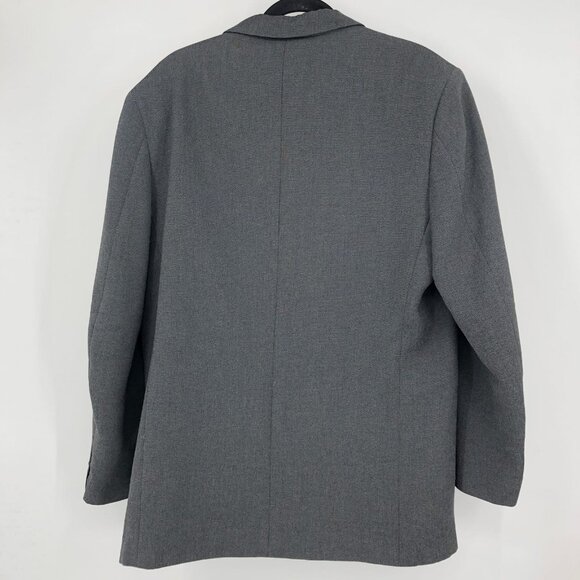 Claiborne Gray Classic Suit Blazer | Versatile for Any Occasion - Picture 3 of 5